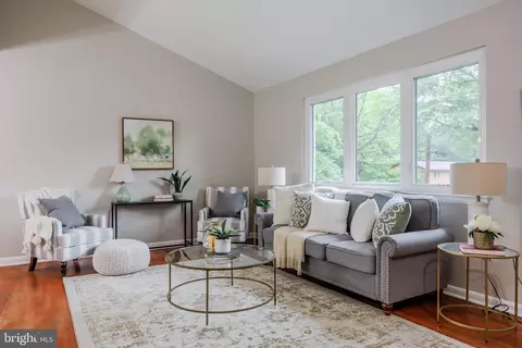 Living - 808 Gregorio Dr, Silver Spring, MD 20901 photo 2 of 2