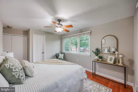 Bedroom - 808 Gregorio Dr, Silver Spring, MD 20901 photo 4 of 8