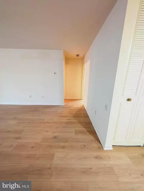 Entry Way - 3576 Chiswick Ct #34-2A, Silver Spring, MD 20906 photo 2 of 2