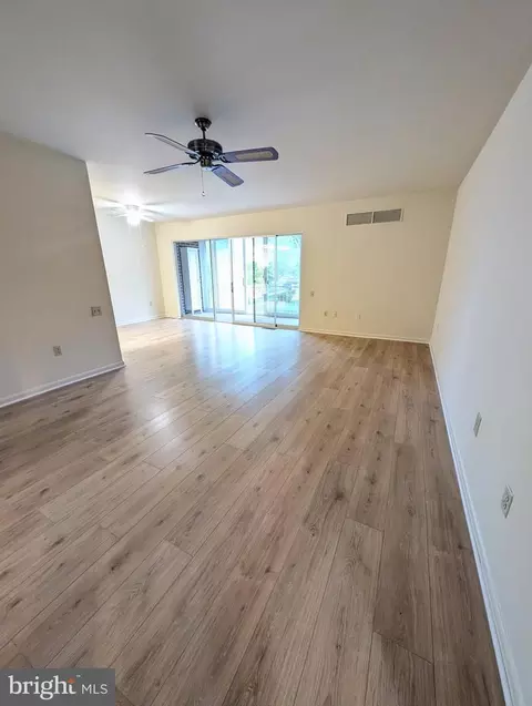 Living - 3576 Chiswick Ct #34-2A, Silver Spring, MD 20906 photo 8 of 8