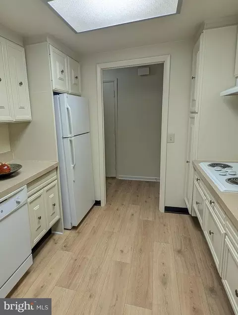 Kitchen - 3576 Chiswick Ct #34-2A, Silver Spring, MD 20906 photo 4 of 8