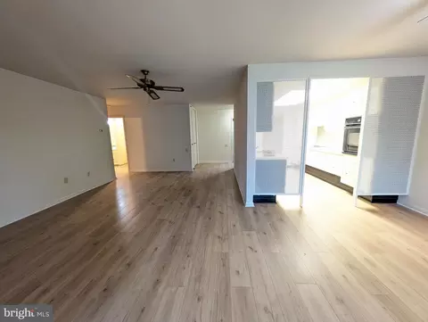 Living - 3576 Chiswick Ct #34-2A, Silver Spring, MD 20906 photo 5 of 8