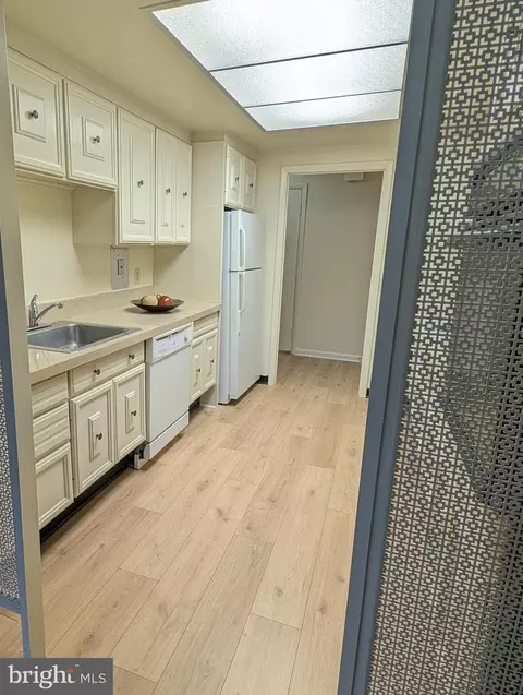 Kitchen - 3576 Chiswick Ct #34-2A, Silver Spring, MD 20906 photo 1 of 8