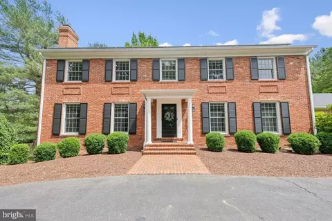 11013 Homeplace Ln, Potomac, MD 20854