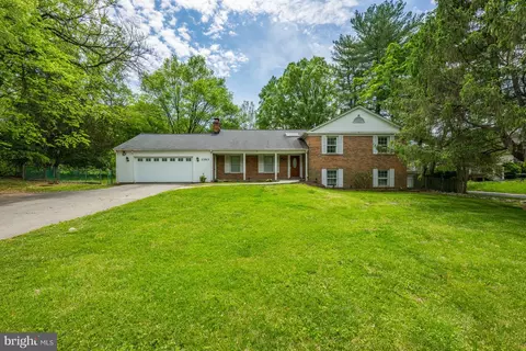 13513 Glen Mill Rd, Rockville, MD 20850