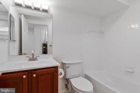 11358 King George Dr #10, Wheaton, MD 20902 photo 10