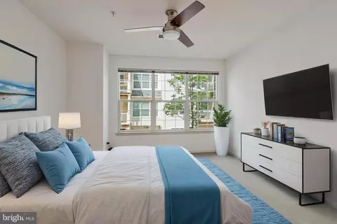 11358 King George Dr #10, Wheaton, MD 20902 photo 4