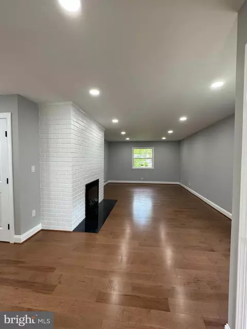 Living - 12432 Pretoria Dr, Silver Spring, MD 20904 photo 3 of 4
