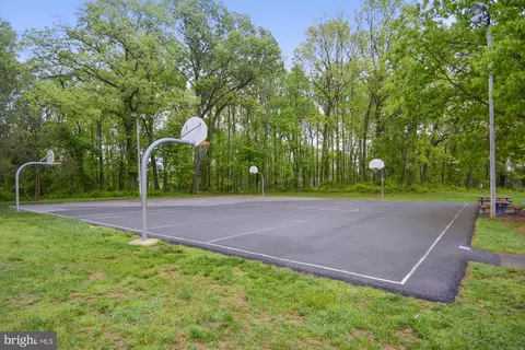 1279 Elm Grove Cir, Silver Spring, MD 20905 photo 38