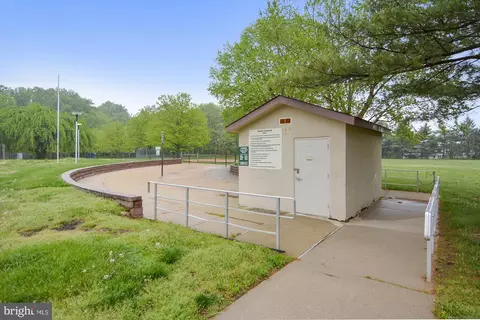 1279 Elm Grove Cir, Silver Spring, MD 20905 photo 36