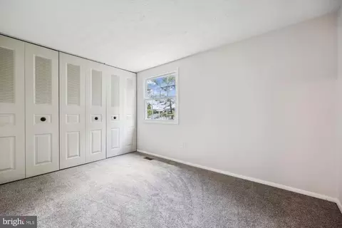 1279 Elm Grove Cir, Silver Spring, MD 20905 photo 17