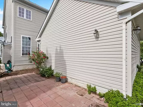 Exterior - 9808 Darcy Forest Dr, Silver Spring, MD 20910 photo 10 of 12