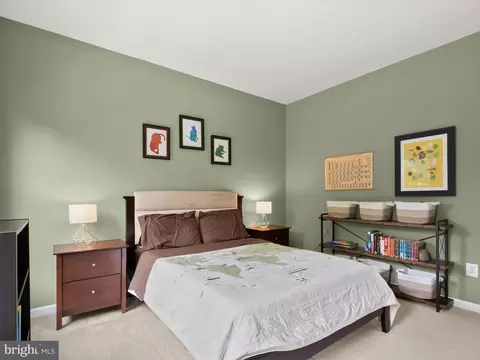 Bedroom - 9808 Darcy Forest Dr, Silver Spring, MD 20910 photo 11 of 15