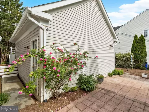 Exterior - 9808 Darcy Forest Dr, Silver Spring, MD 20910 photo 11 of 12