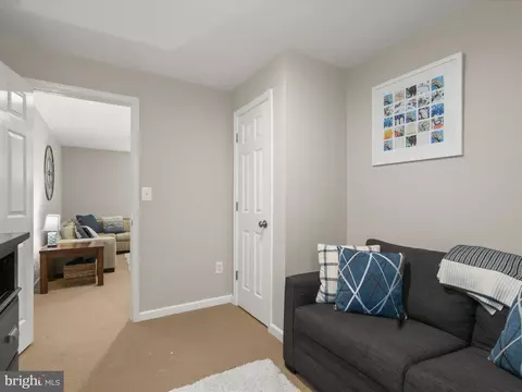Bedroom - 9808 Darcy Forest Dr, Silver Spring, MD 20910 photo 13 of 15