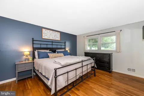 Bedroom - 24624 Ridge Rd, Damascus, MD 20872 photo 2 of 7