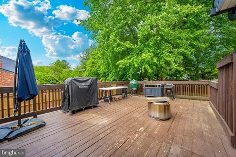 Exterior - 24624 Ridge Rd, Damascus, MD 20872 photo 8 of 9