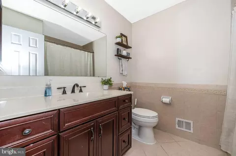 Bath - 24624 Ridge Rd, Damascus, MD 20872 photo 2 of 2