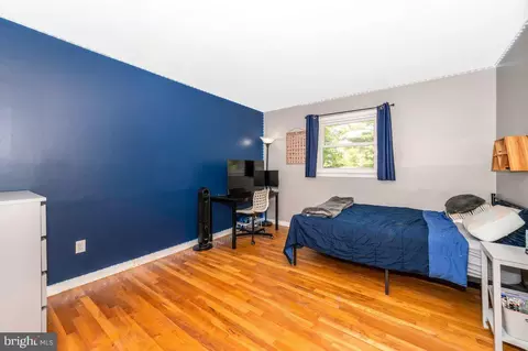Bedroom - 24624 Ridge Rd, Damascus, MD 20872 photo 3 of 7