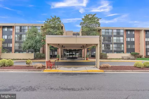 2921 N Leisure World Blvd #1-319, Silver Spring, MD 20906