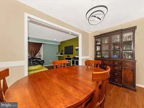 Dining - 2350 Sun Valley Cir, Silver Spring, MD 20906 photo 1 of 1