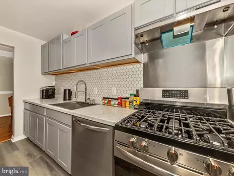 Kitchen - 2350 Sun Valley Cir, Silver Spring, MD 20906 photo 3 of 4