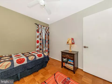 Bedroom - 2350 Sun Valley Cir, Silver Spring, MD 20906 photo 2 of 6