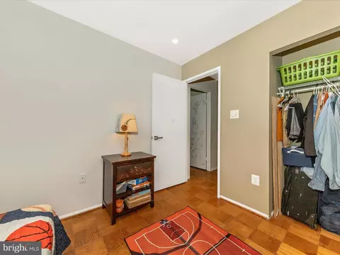Bedroom - 2350 Sun Valley Cir, Silver Spring, MD 20906 photo 3 of 6