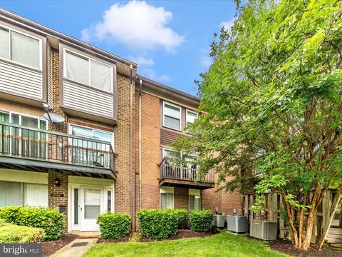 Exterior - 2350 Sun Valley Cir, Silver Spring, MD 20906 photo 3 of 3
