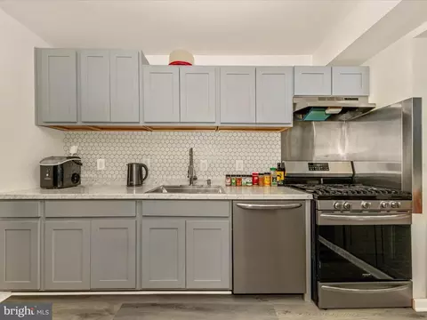 Kitchen - 2350 Sun Valley Cir, Silver Spring, MD 20906 photo 2 of 4