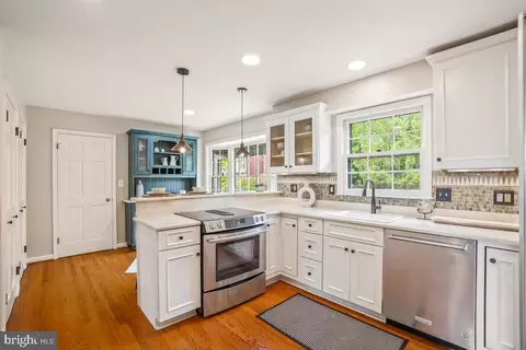 121 Farmgate Ln, Silver Spring, MD 20905 photo 15