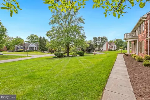 121 Farmgate Ln, Silver Spring, MD 20905 photo 4