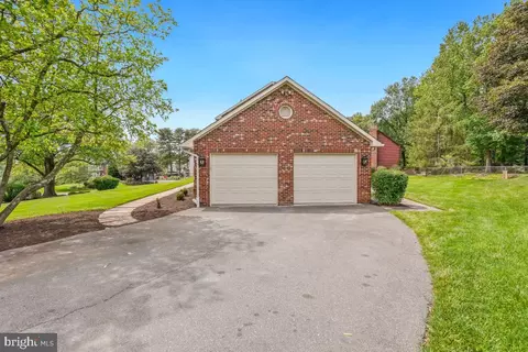 121 Farmgate Ln, Silver Spring, MD 20905 photo 3