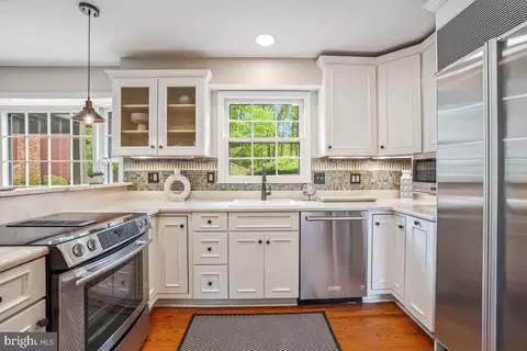121 Farmgate Ln, Silver Spring, MD 20905 photo 21