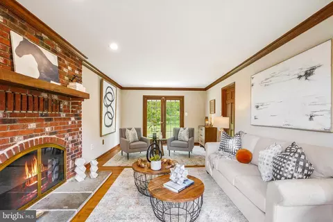 121 Farmgate Ln, Silver Spring, MD 20905 photo 10
