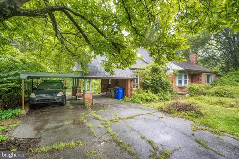 12820 Baker Dr, Silver Spring, MD 20904 photo 2