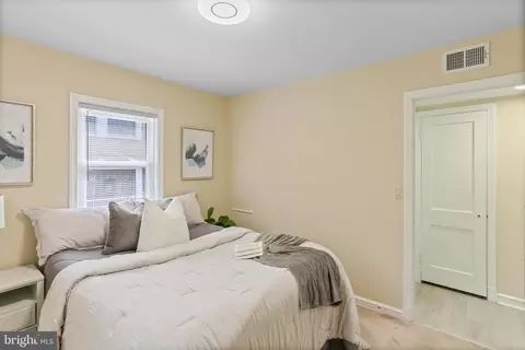 Bedroom - 10509 Huntley Pl, Silver Spring, MD 20902 photo 6 of 6