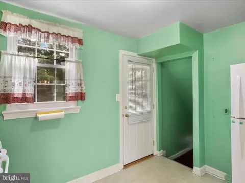 Entry Way - 1808 Cody Dr, Silver Spring, MD 20902 photo 2 of 4