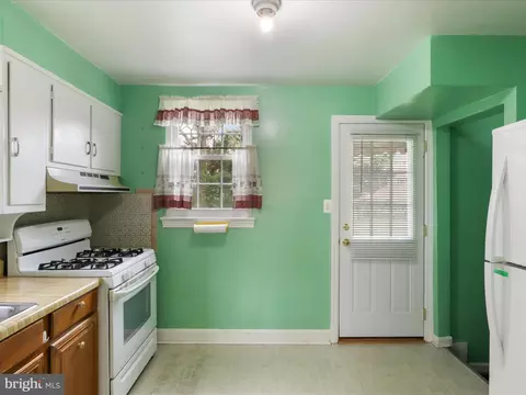 Entry Way - 1808 Cody Dr, Silver Spring, MD 20902 photo 1 of 4