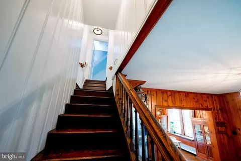 Entry Way - 2925 Covington Rd, Silver Spring, MD 20910 photo 1 of 2