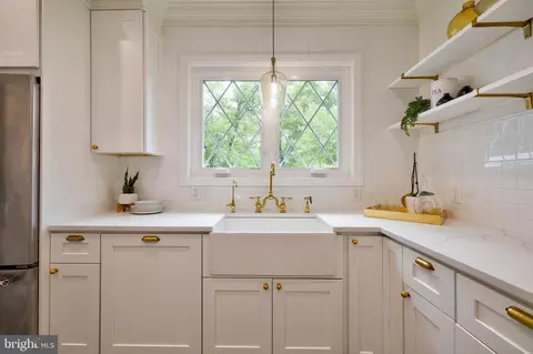 Kitchen - 2925 Covington Rd, Silver Spring, MD 20910 photo 6 of 8