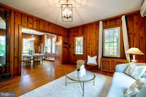 Living - 2925 Covington Rd, Silver Spring, MD 20910 photo 5 of 5