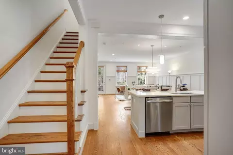 8920 Courts Way, Silver Spring, MD 20910 photo 21
