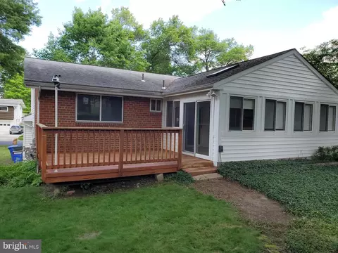 614 Hillsboro Dr, Silver Spring, MD 20902 photo 5