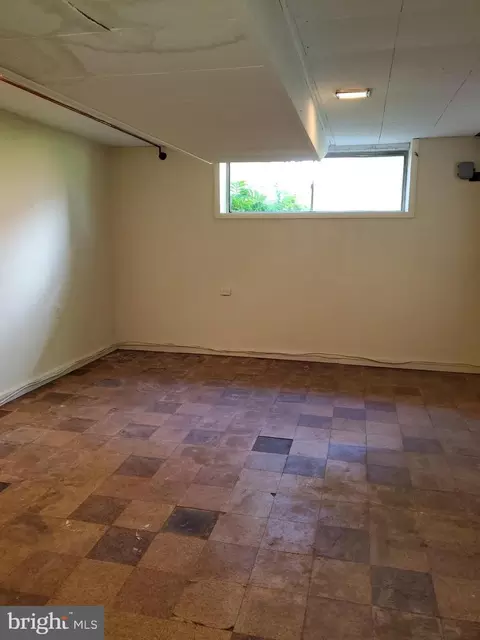 614 Hillsboro Dr, Silver Spring, MD 20902 photo 26
