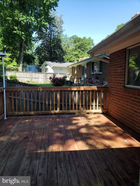 614 Hillsboro Dr, Silver Spring, MD 20902 photo 6