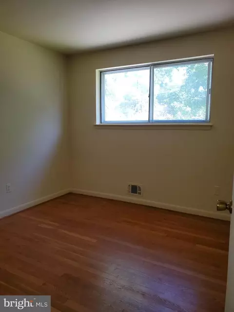614 Hillsboro Dr, Silver Spring, MD 20902 photo 19