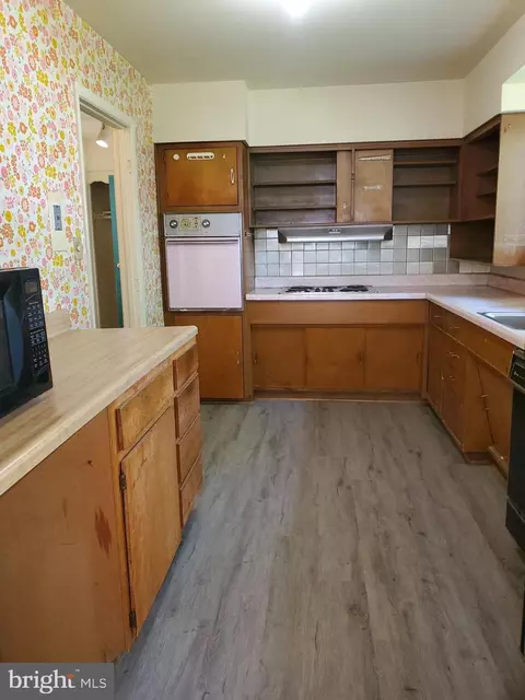 614 Hillsboro Dr, Silver Spring, MD 20902 photo 12