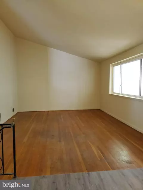 614 Hillsboro Dr, Silver Spring, MD 20902 photo 17