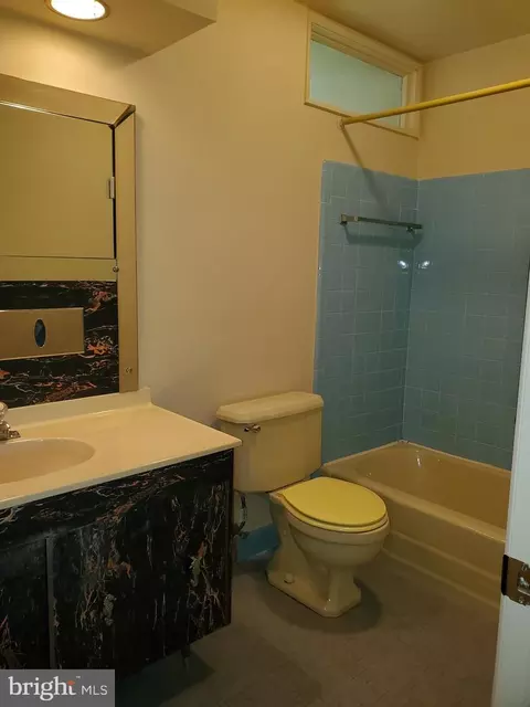 614 Hillsboro Dr, Silver Spring, MD 20902 photo 23